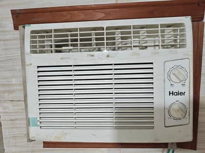 Haier 0.5 ton window AC