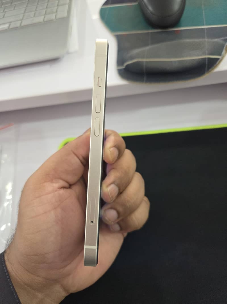 Apple iPhone 14 5