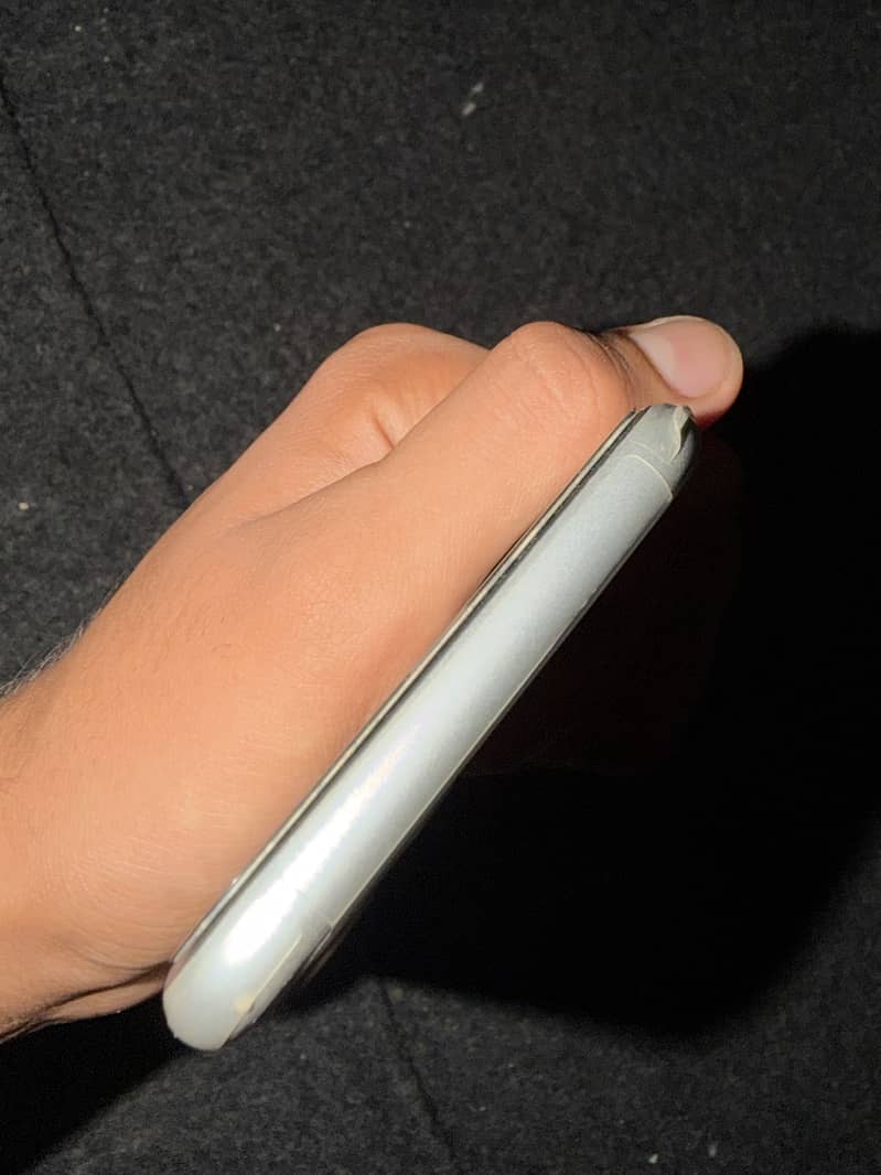 Apple iPhone 11 2