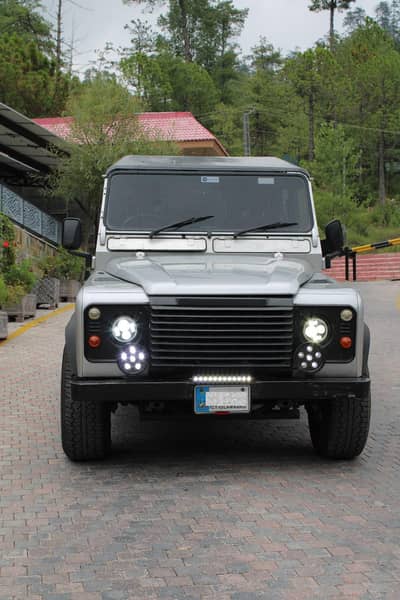 Land Rover Defender 2005