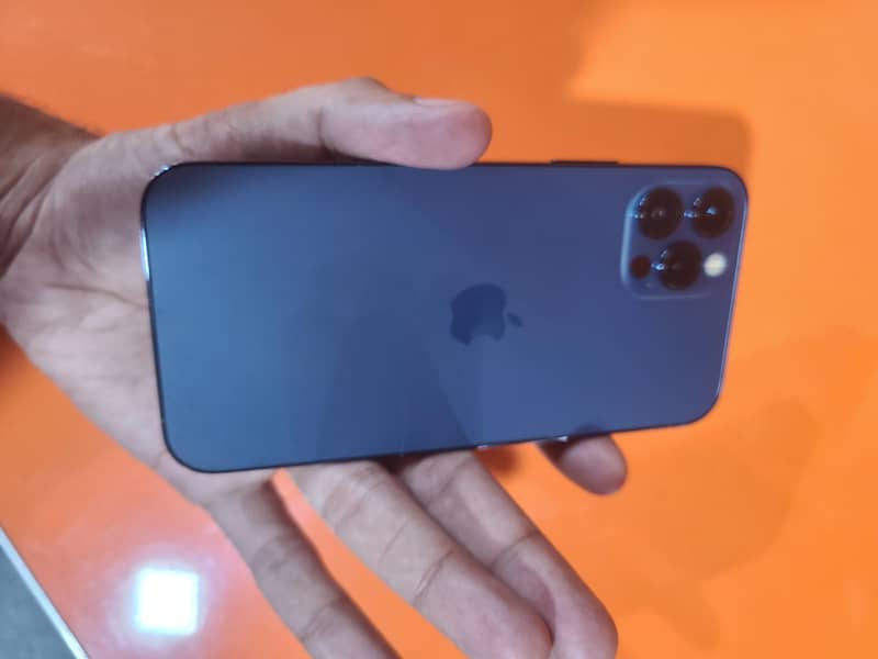 Apple iPhone 12 Pro 4