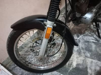 Super Star 125 Deluxe | Black | Registered | Excellent Condition