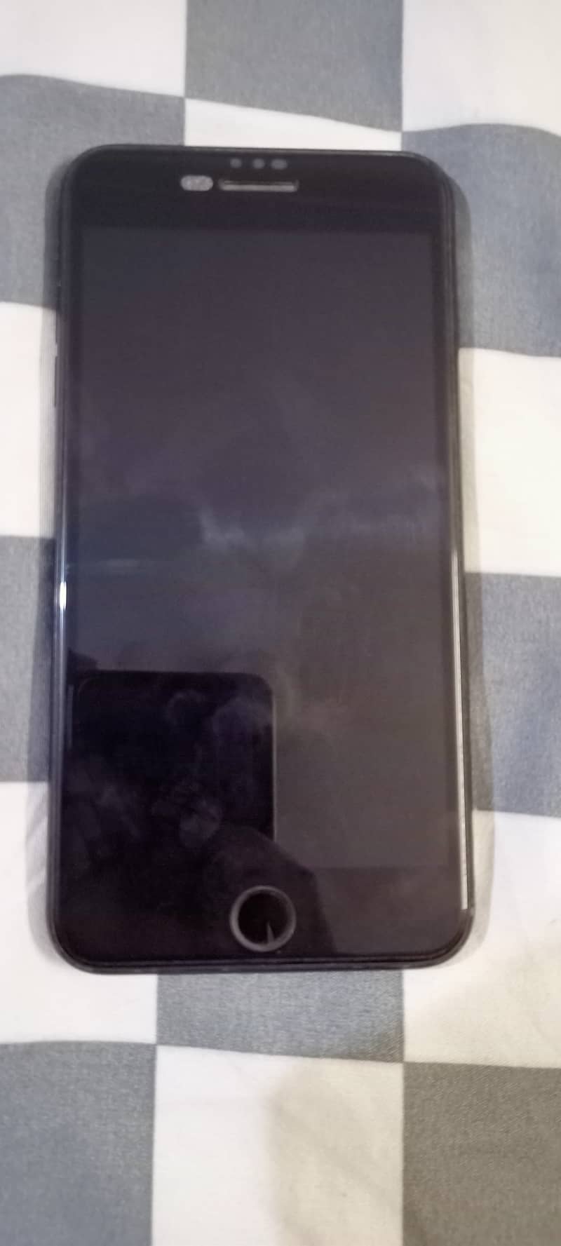Apple iPhone 7 Plus 2