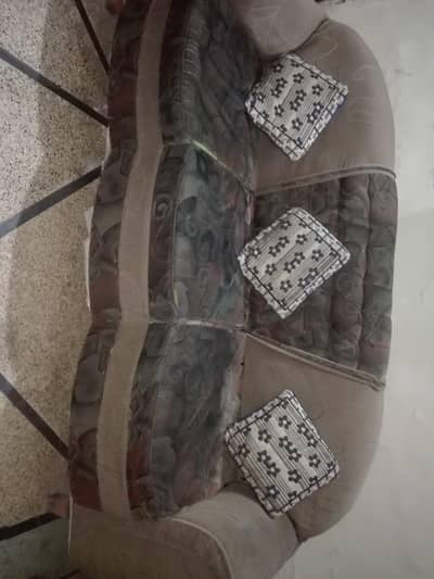 Sofa Set in Good Condition For Sale