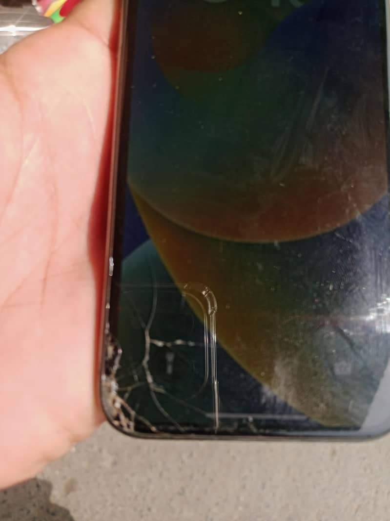 iPhone X 4