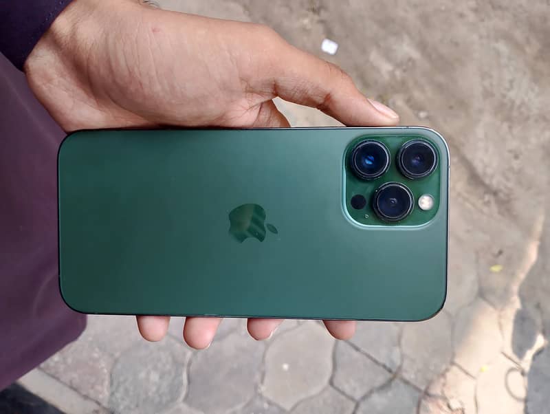 iphone 13 pro max 1