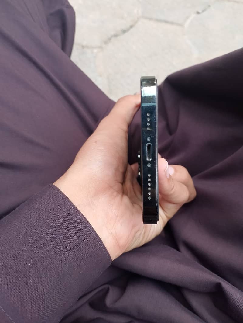 iphone 13 pro max 5