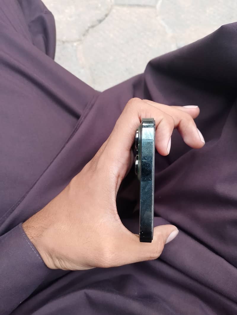 iphone 13 pro max 6