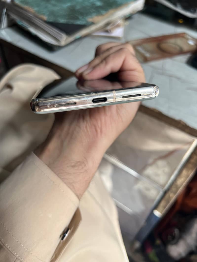 Google Pixel 7 Pro 4