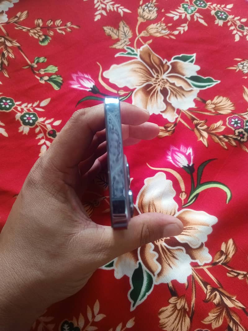 Iphone 13 pro 4