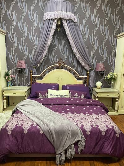 Bedroom Set with Study Tables and other furniture in images