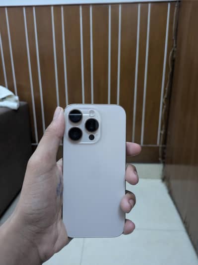 Apple iPhone 16 Pro