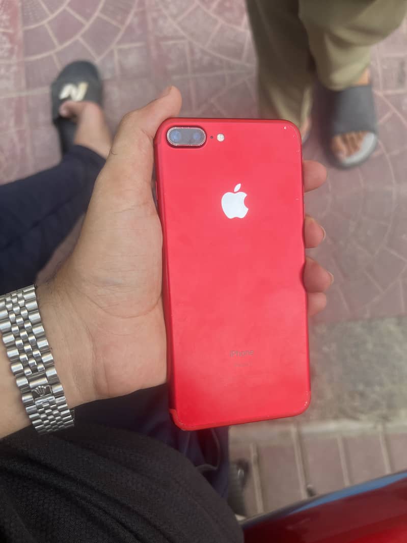iPhone 7+. 0