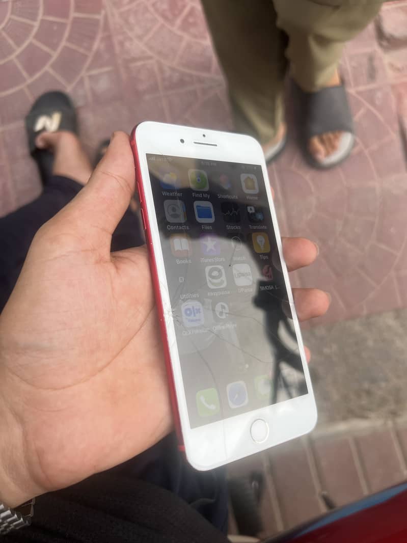 iPhone 7+. 3