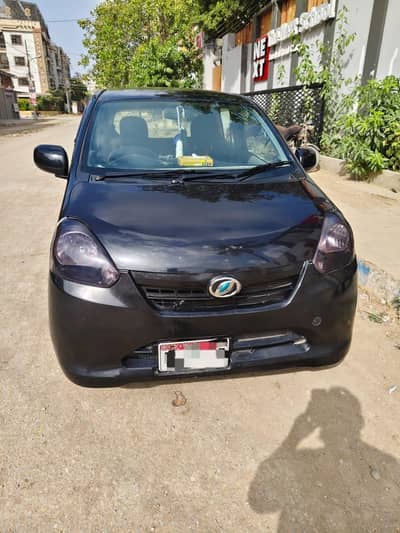 Daihatsu Mira 2012