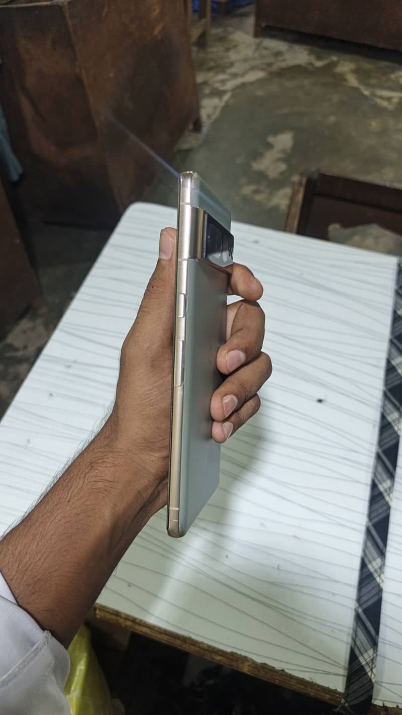 Google Pixel 7 Pro 2