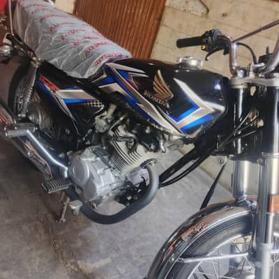 18 ) ( 21 ( 22 (24 )( 25 model honda 125cc available