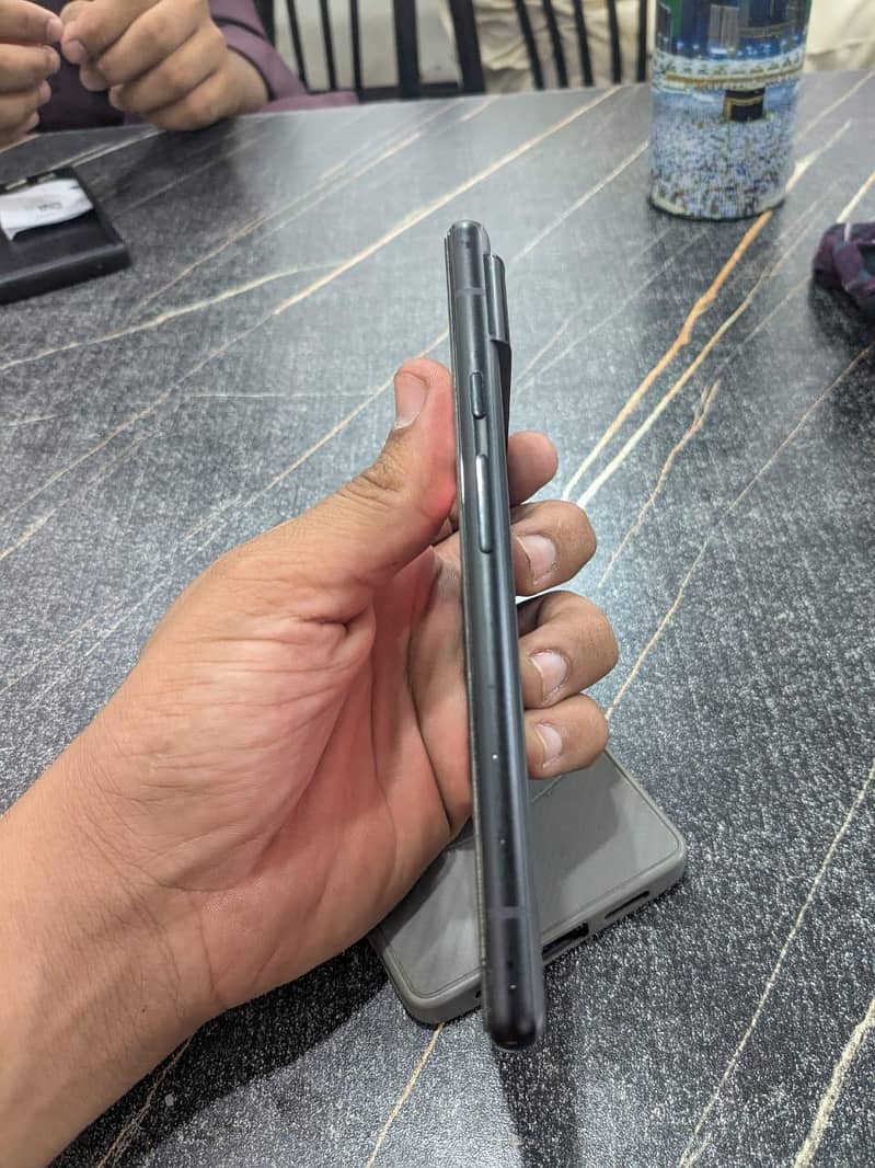 Google Pixel 6 5