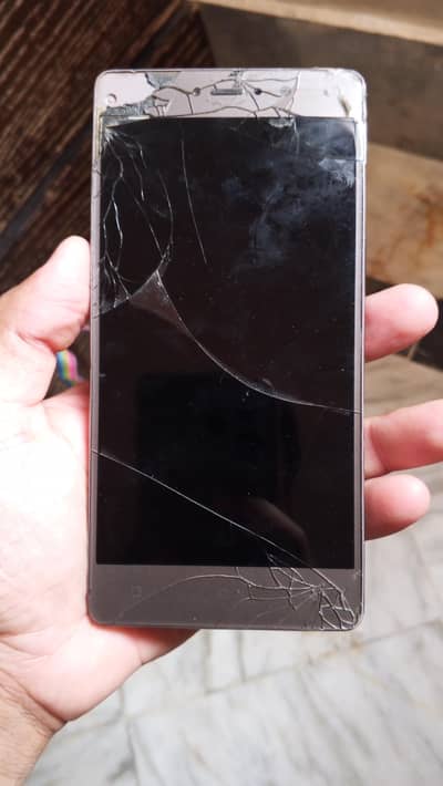 ​QMobile Z12 Pro (3GB/32GB)