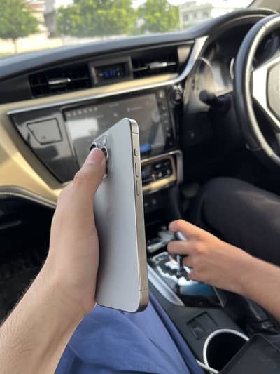 Apple iPhone 15 Pro