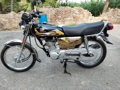 HONDA 125 GOLD EDITION SELF START NEW CONDITION