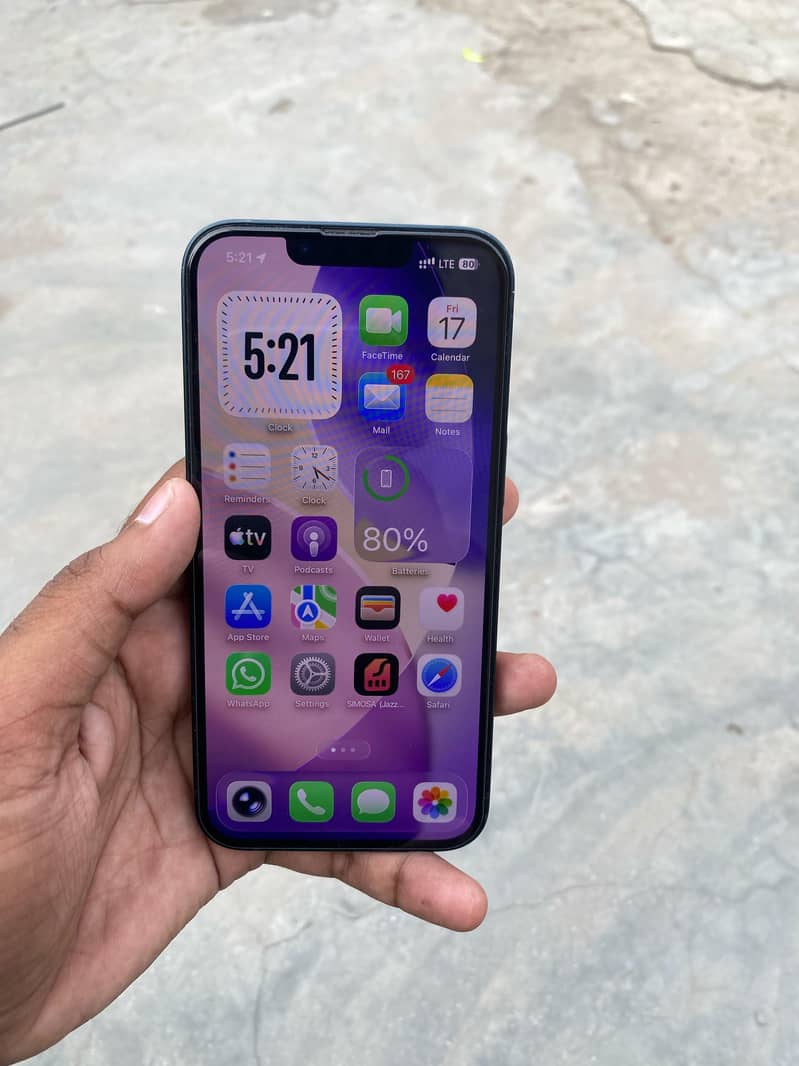 Apple iPhone 13 7