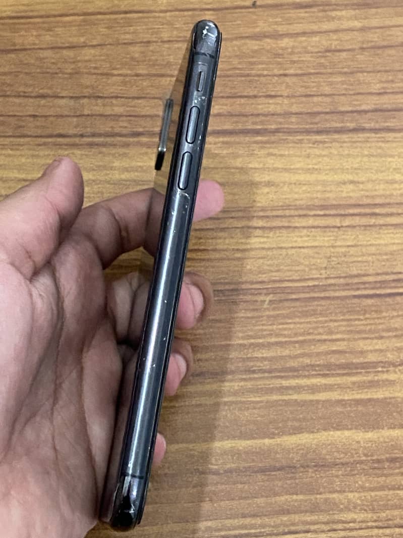 Apple iPhone X 6