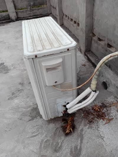 Gree inverter 2 Ton AC