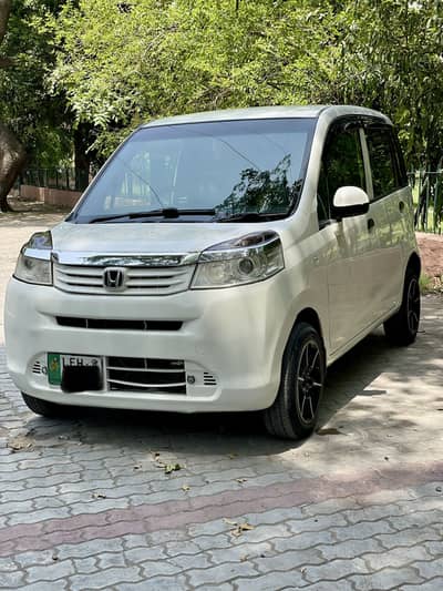 Honda Life 2011 full Option variant