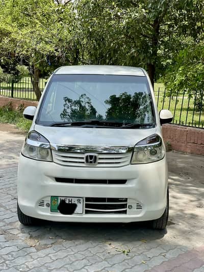 Honda Life 2011 full Option variant