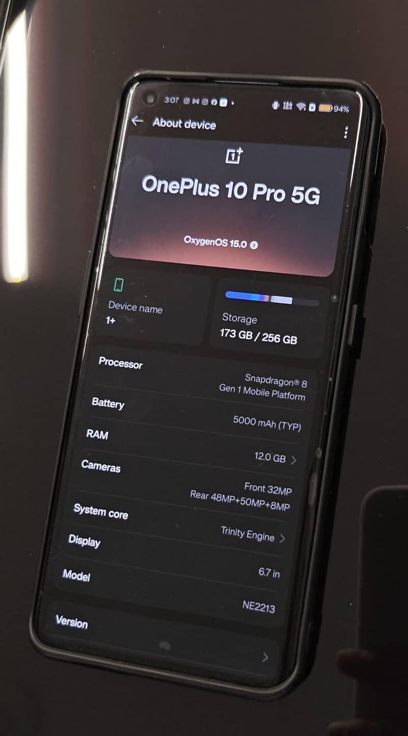 One Plus 10 Pro 4