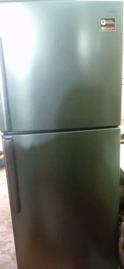 Fridge and refrigerator samsung