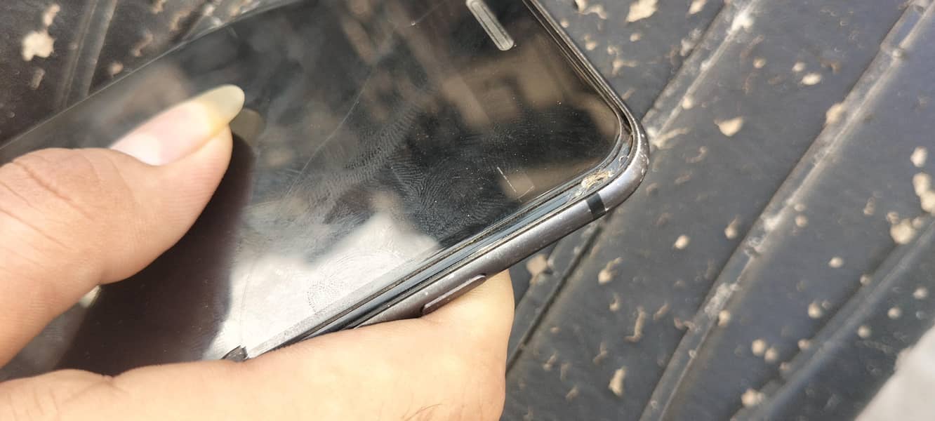 Apple iPhone 8 Plus 1