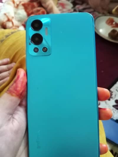 Infinix Hot 12