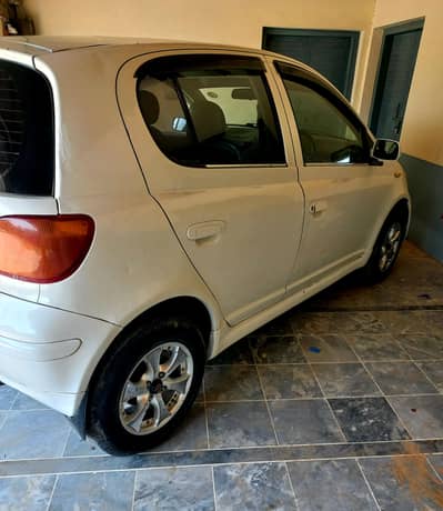 Toyota Vitz 2002