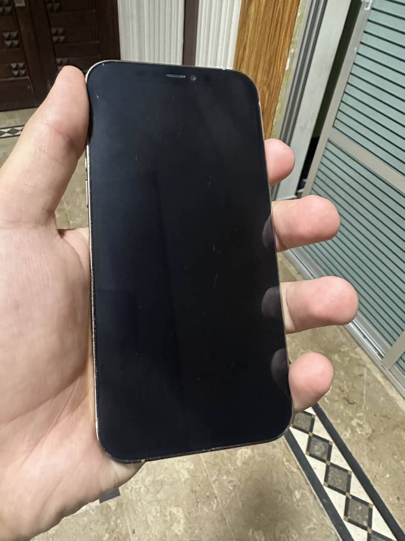 Iphone 12 pro 1