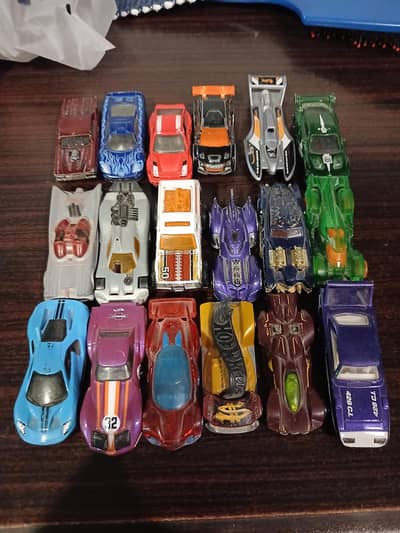 PRE OWNED HOTWHEELS