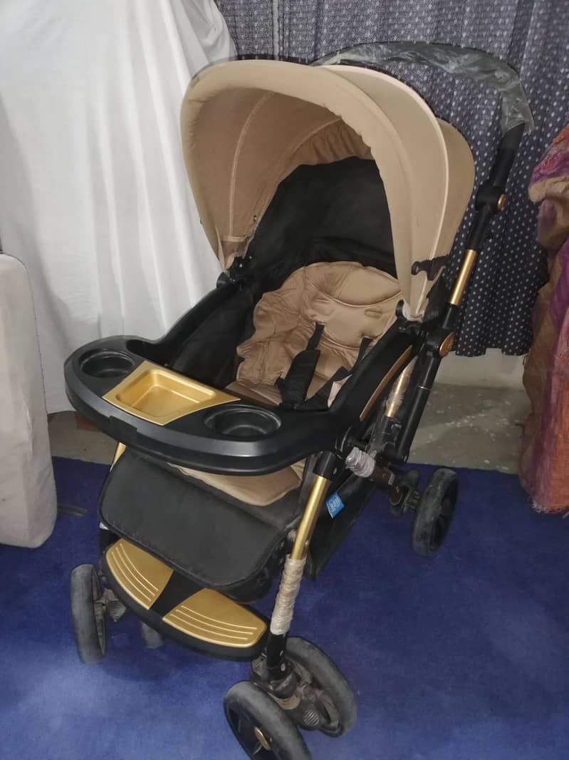 Improted Pram, almost new 1
