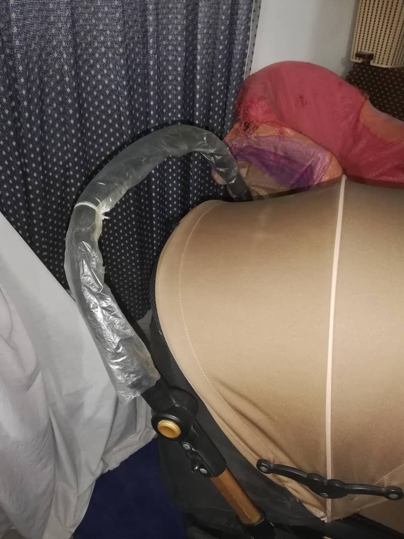 Improted Pram, almost new 6