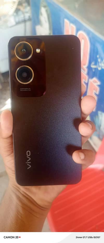 Vivo Y18