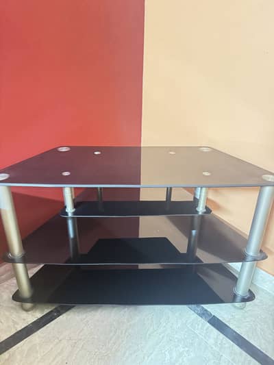 Lcd trolley for sale in good condition.