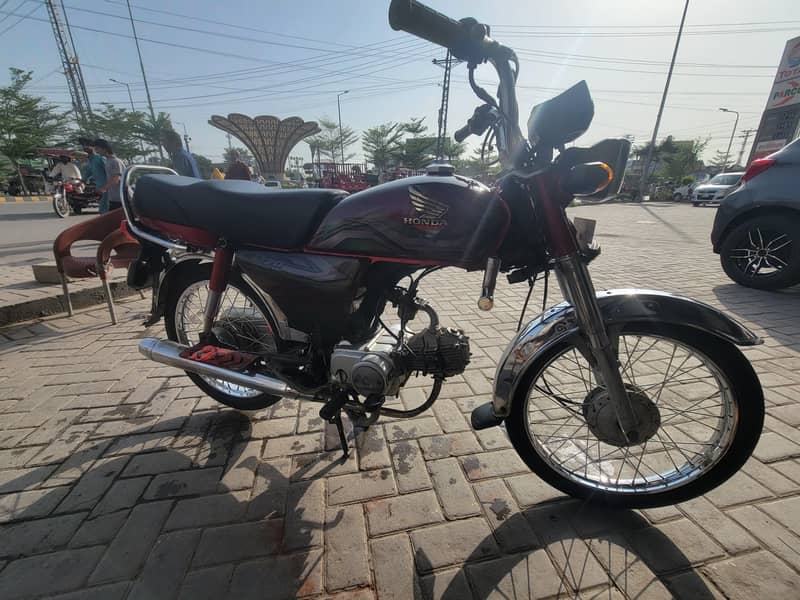 CD 70 2023 MODEL 2
