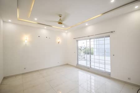 "DHA 1 Kanal Upper Floor | Spacious 4 Bed | Modern Kitchen | Near Park | Available Now"