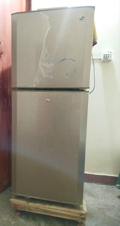 PEL Refrigerator in Excellent Condition