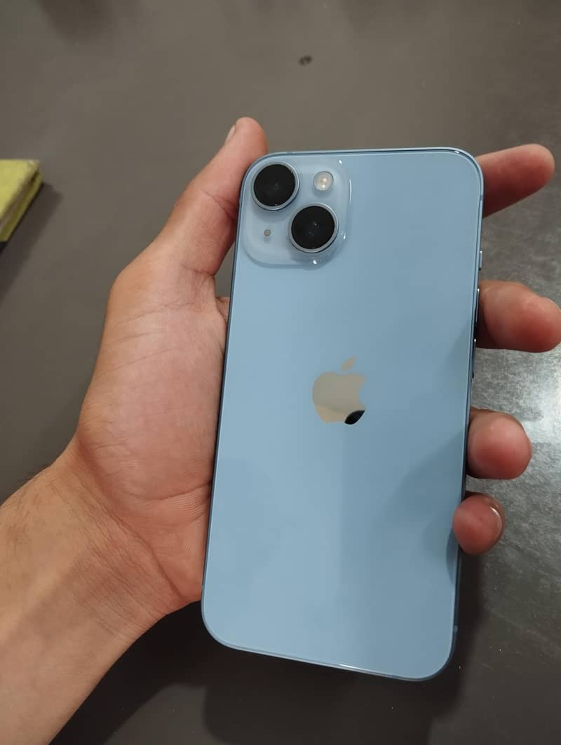 Apple iPhone 14 3