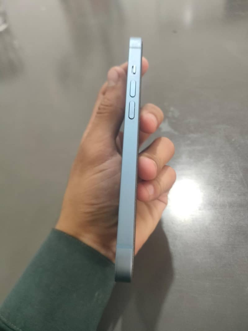 Apple iPhone 14 9