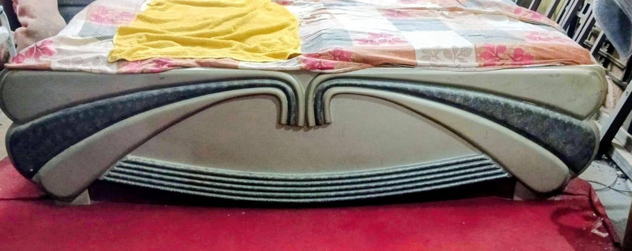 bed side tables dressing 1