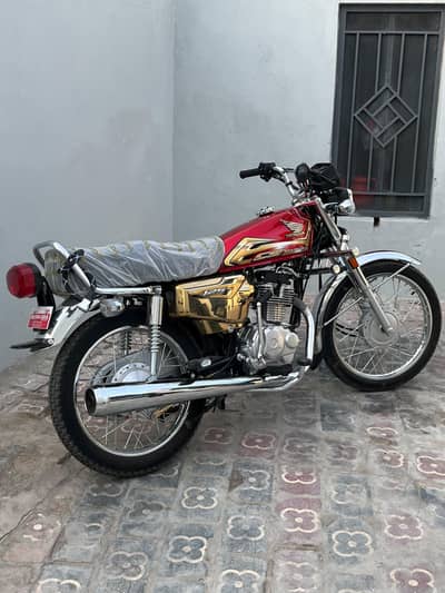 Honda 125 Gold edition