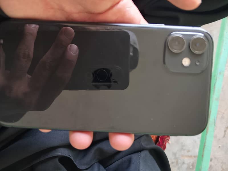 Apple iPhone 11 8