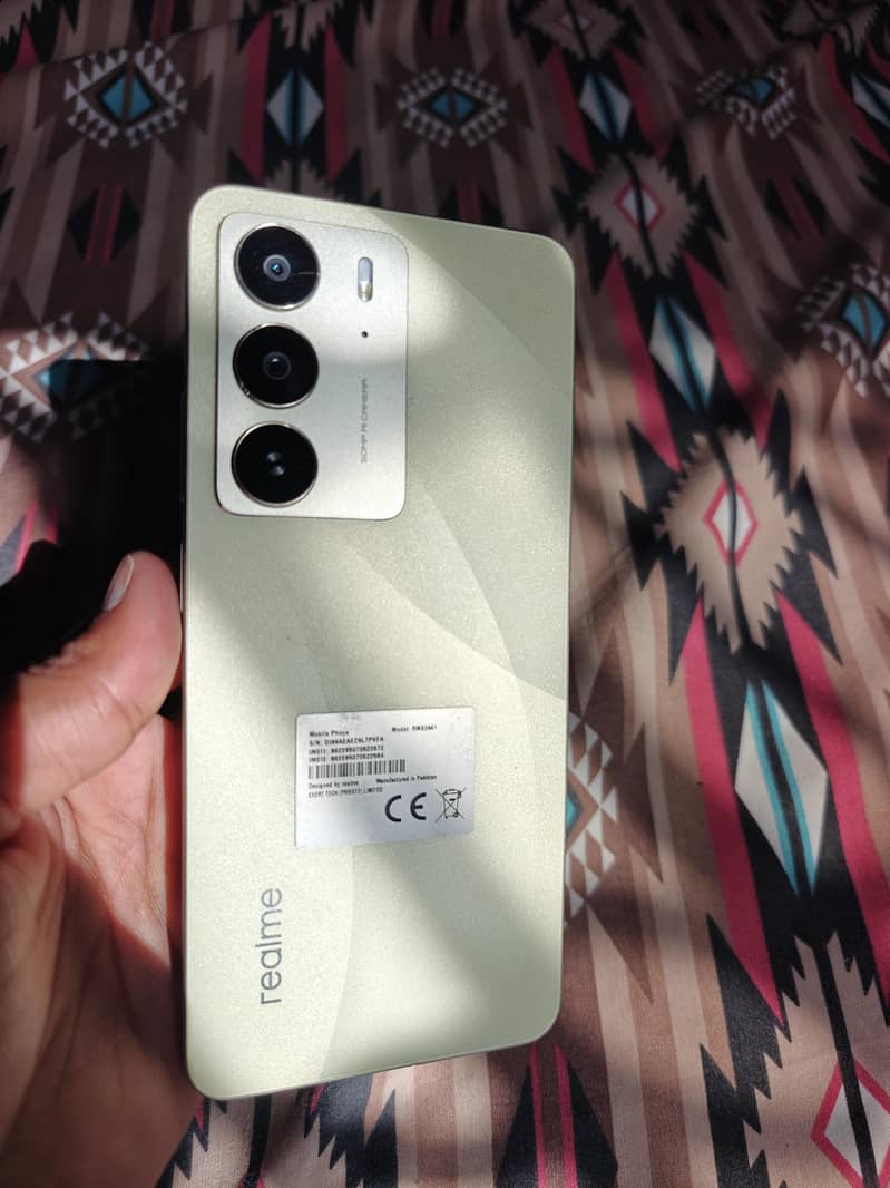 Realme C75 0